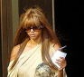 http://celebrity-bags.com/celebrity_bags/tyra-banks-and-a-luis-vuitton-handbag-the-perfect-match